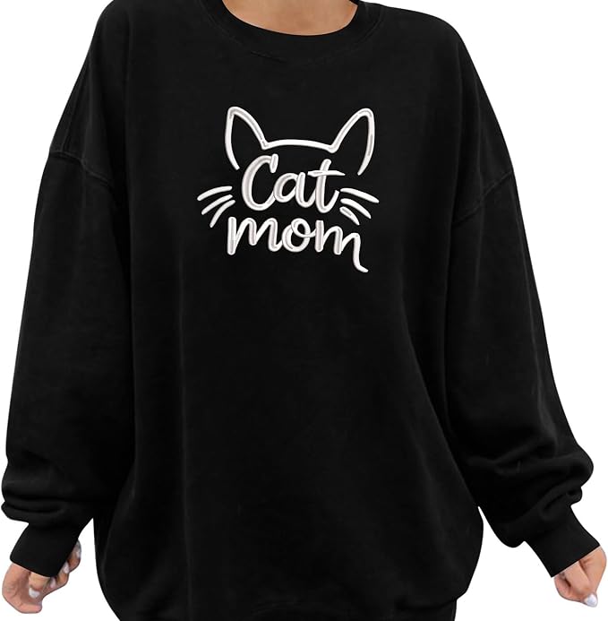 VIOLAVA Custom Cat Embroidered Christmas Sweatshirt – Personalized Pet Name - Image 4