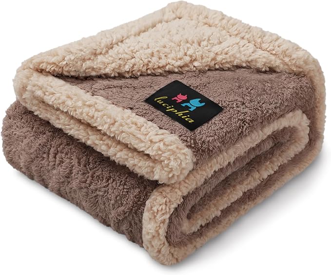 Luciphia Waterproof Pet Blanket, Liquid Pee Proof Dog Blankets by luciphia