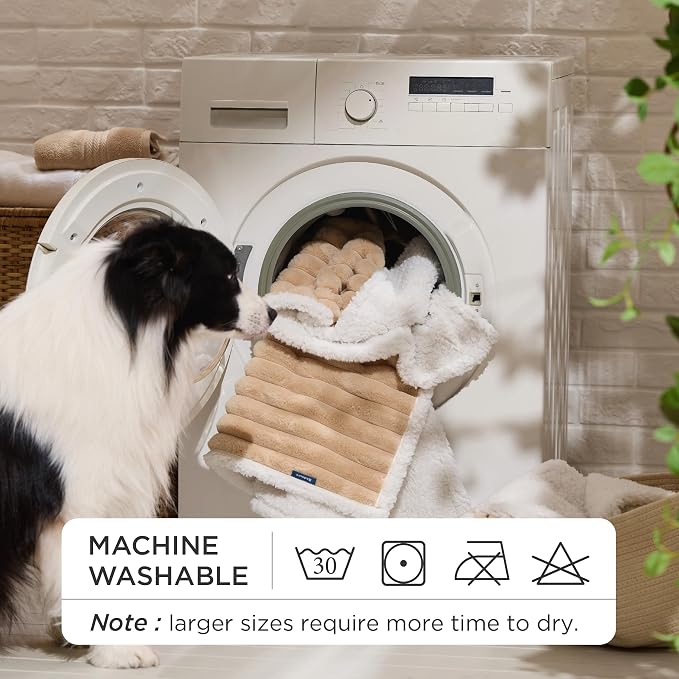 Bedsure ComfyFleece™ Waterproof Dog Blankets - Image 6
