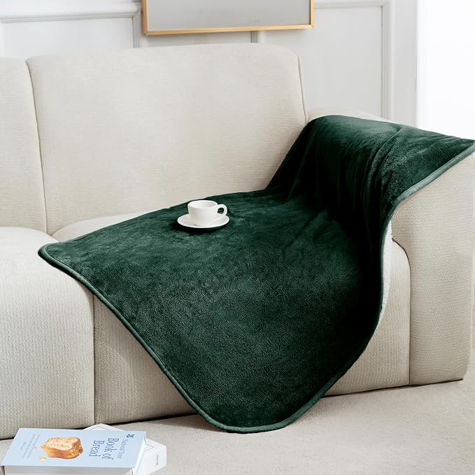 gogobunny Waterproof Bed Blanket, Reversible Sherpa Fleece Throw Blanket by gogobunny
