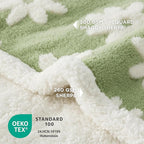 LE SURE Waterproof Dog Blanket for Medium Dogs - Image 2