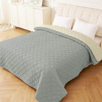 hyha Waterproof Dog Bed Blanket, Soft Pet Blankets, Waterproof Couch Cover - Image 8