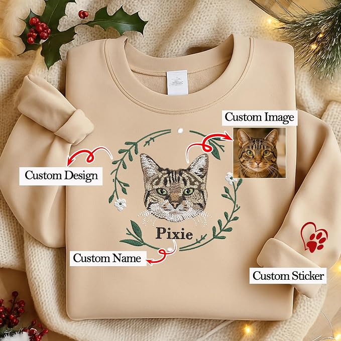 VIOLAVA Custom Cat Embroidered Christmas Sweatshirt – Personalized Pet Name - Image 5